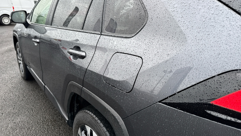 Toyota RAV4 2.5 VVT-i Hybrid Design 5dr CVT 2WD Hybrid Estate